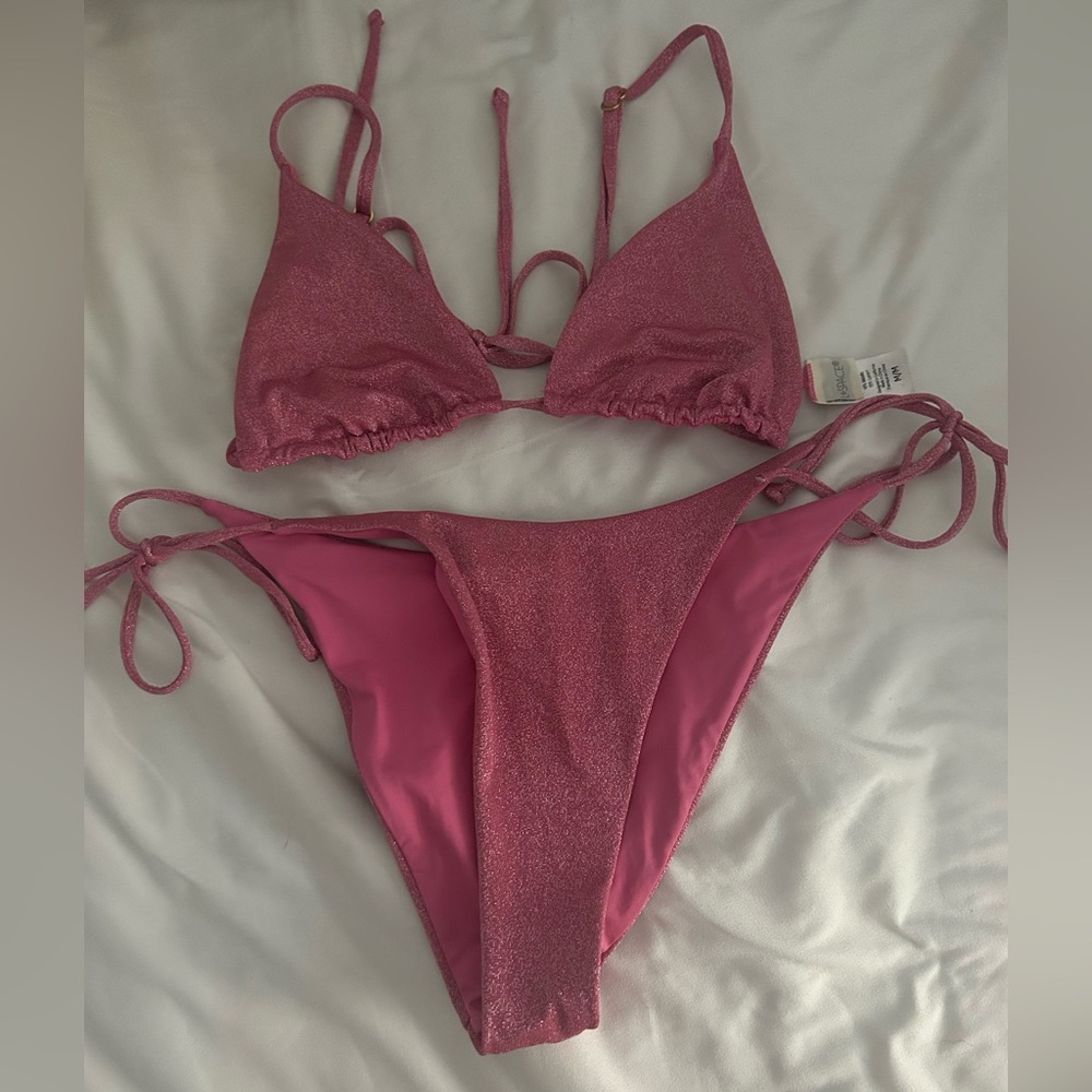 L space bikini set